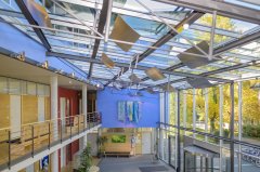 Stellenanzeige Foto Foyer Dach